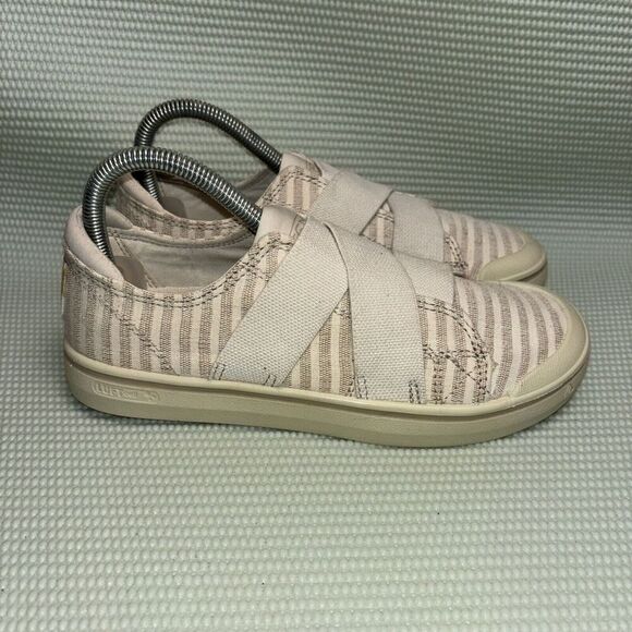 KEEN Elsa IV Gore Slip On Natural Birch Stripe Shoes Womens Size 7.5 White Cream - Picture 1 of 9
